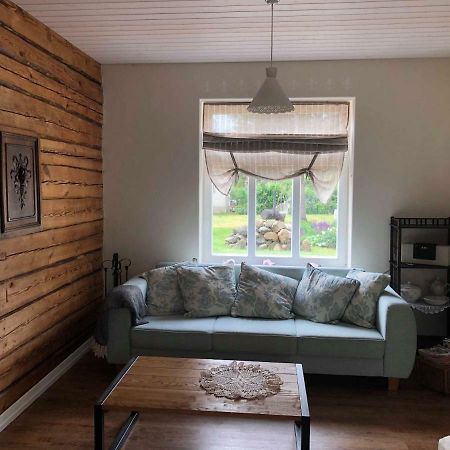 Kreutzwaldi Apartement Võru Buitenkant foto